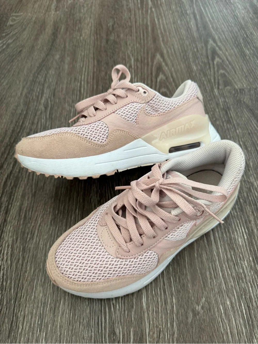 Nike Air Max Running Shoes - Picture 1 of 7